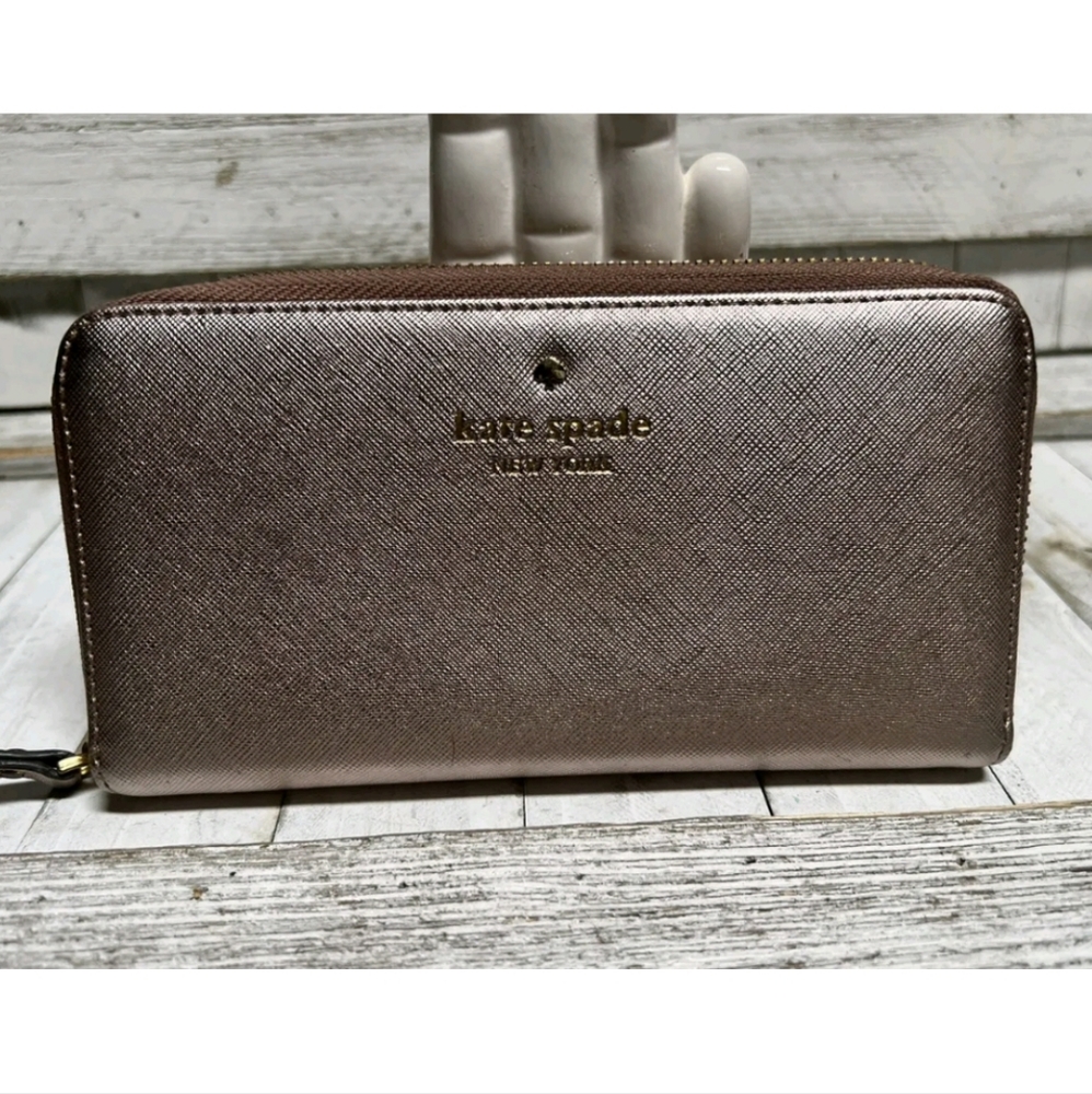 Kate Spade zip around wallet